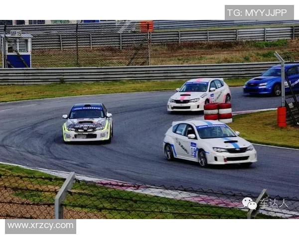 足球明星跨界挑战其他运动展现多才多艺的运动魅力与激情