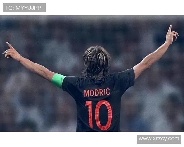 足球明星魅力横版帅照展现运动之美与风采