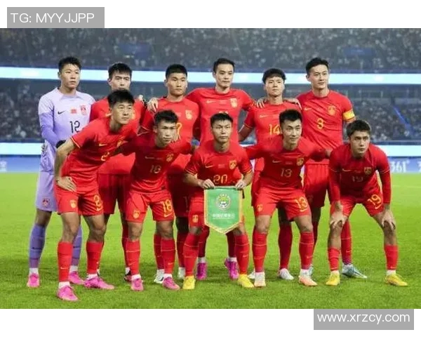 杭州足球队逆袭之路揭秘:从低谷到巅峰的奋斗与荣耀 杭州足球队逆袭之路揭秘:从低谷到巅峰的奋斗与荣耀