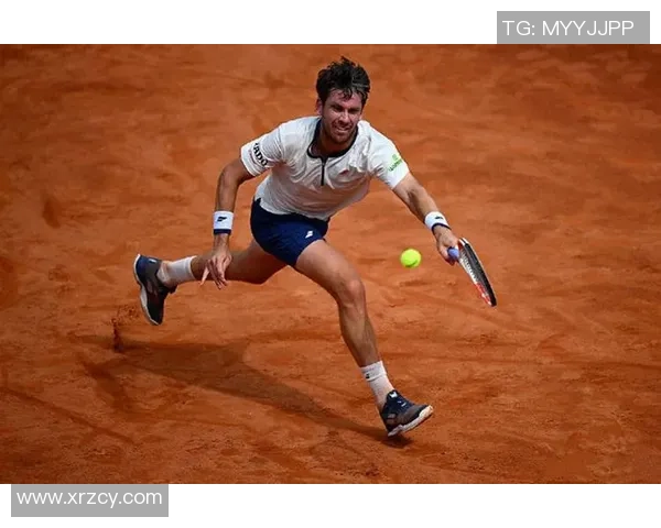 杭州世锦赛点评：网球队意识表现引人瞩目展现团队协作与战术智慧