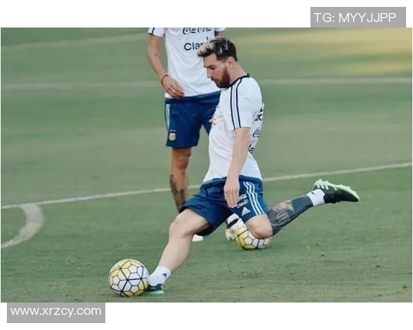 足球明星纹身图案男孩的个性表达与时尚潮流结合的完美体现